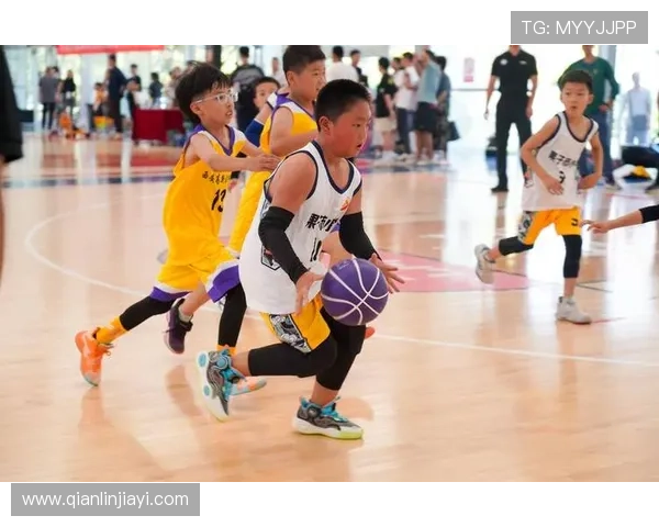 篮球公园战季2025 浙江方兴渡历史性夺得队史首冠荣耀时刻